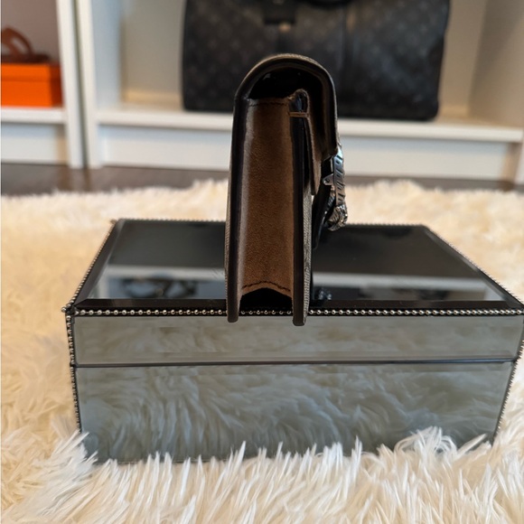 Authentic Gucci Beige Monogram Women's Bag - Picture 4 of 15